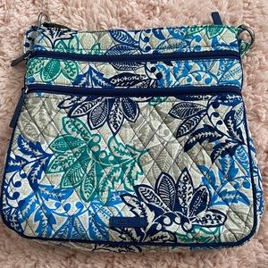 Vera Bradley Triple Zip Hipster